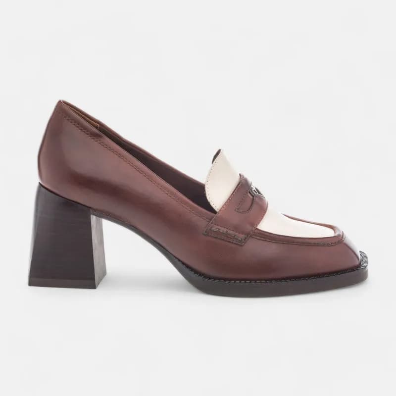 Mocassins à talon Femme en cuir cognac